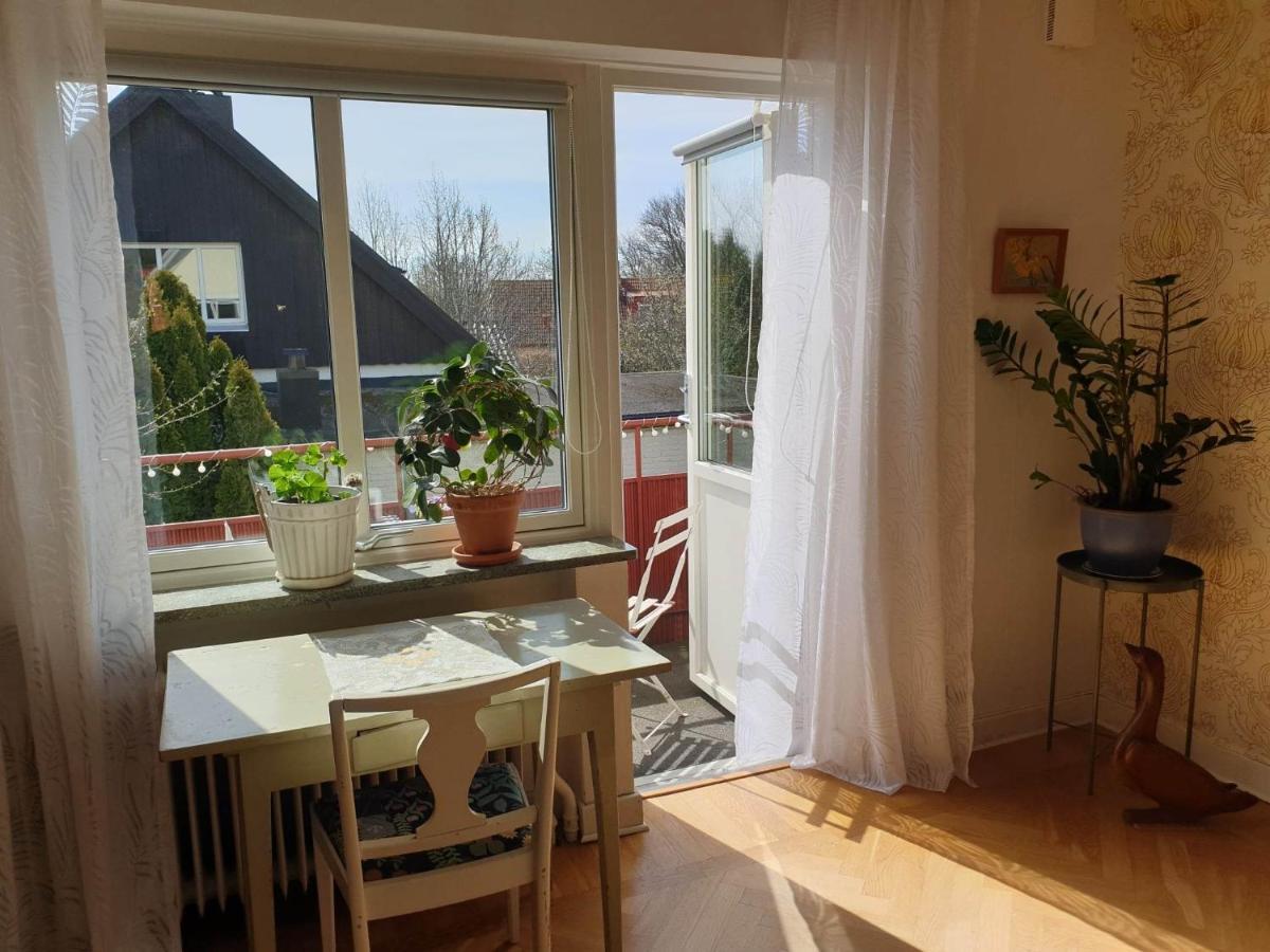 Egen Ovanvaning I Charmig Villa Naera Havet Ystad Exterior foto